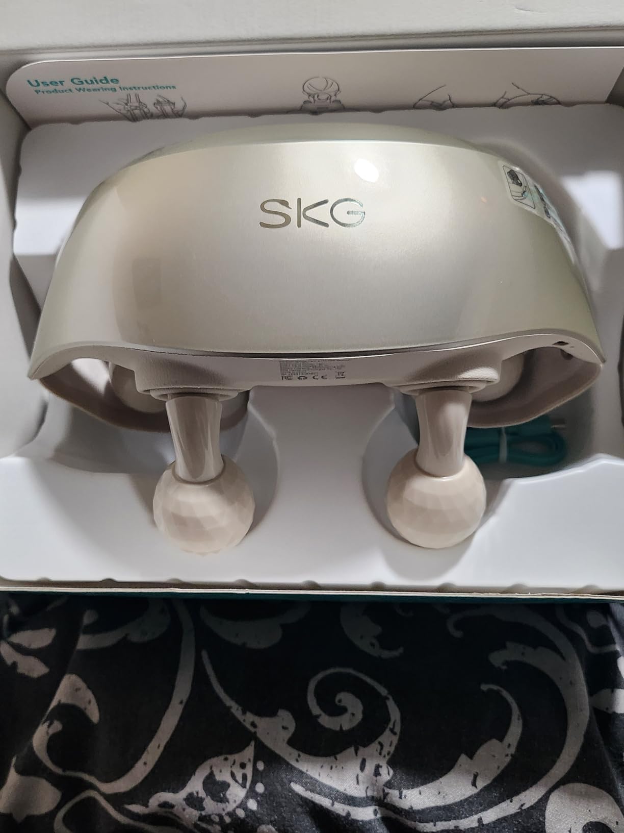 SKG H7 Ultra massaggiatore collo spalle calore bianco