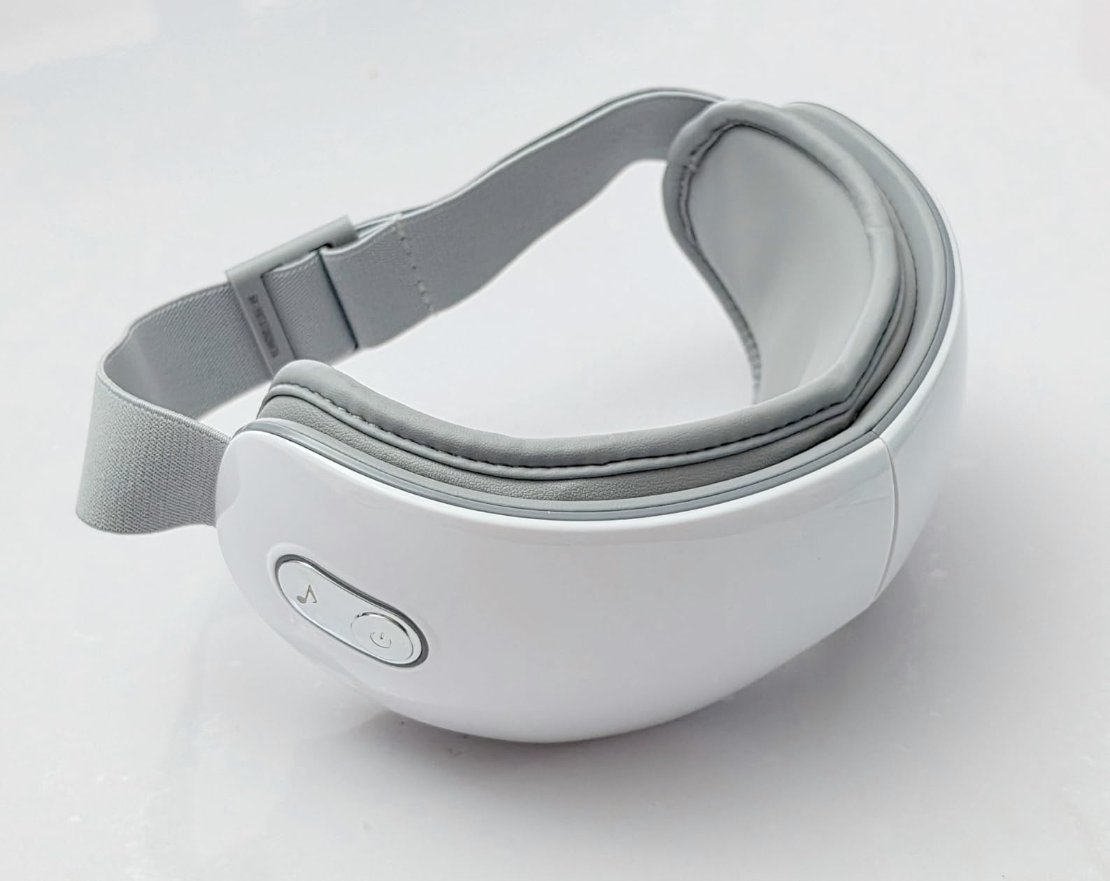 SKG Eye Massager massaggiatore occhi Bluetooth calore