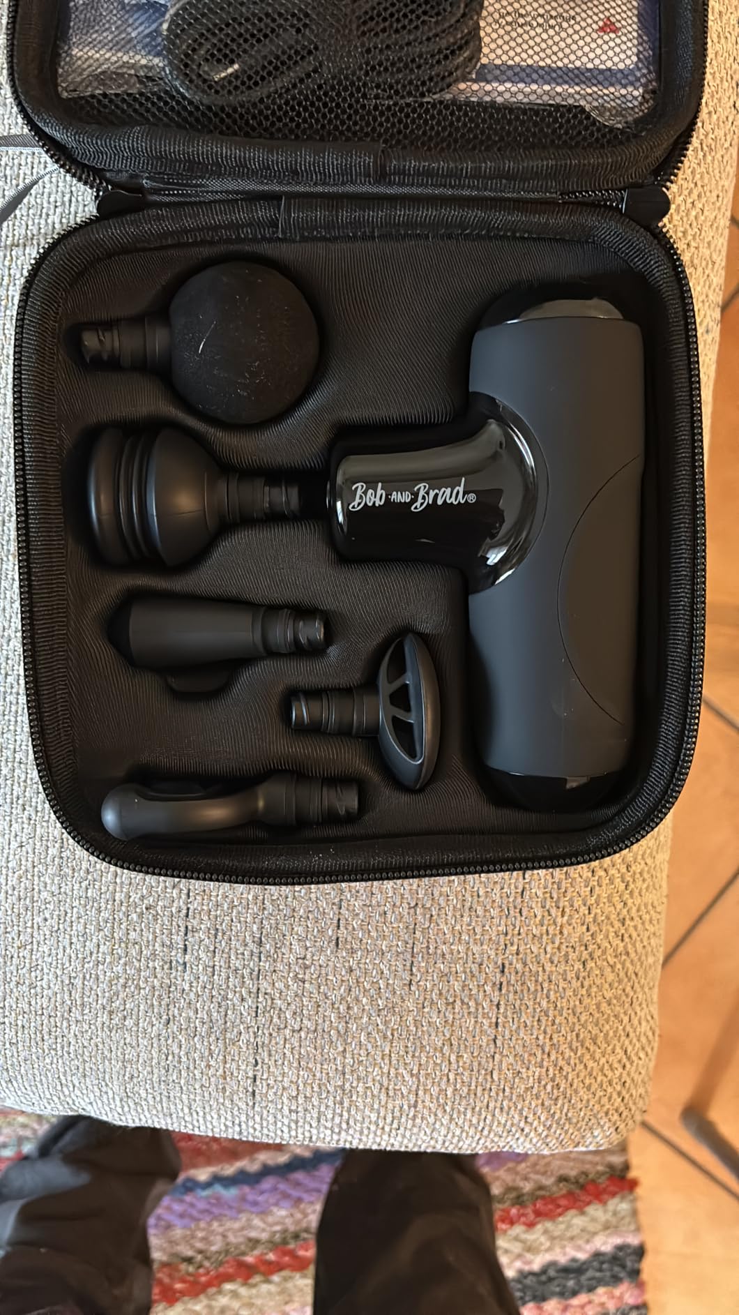 Bob and Brad Q2 Mini pistola massaggio Nero Classico 5 testine