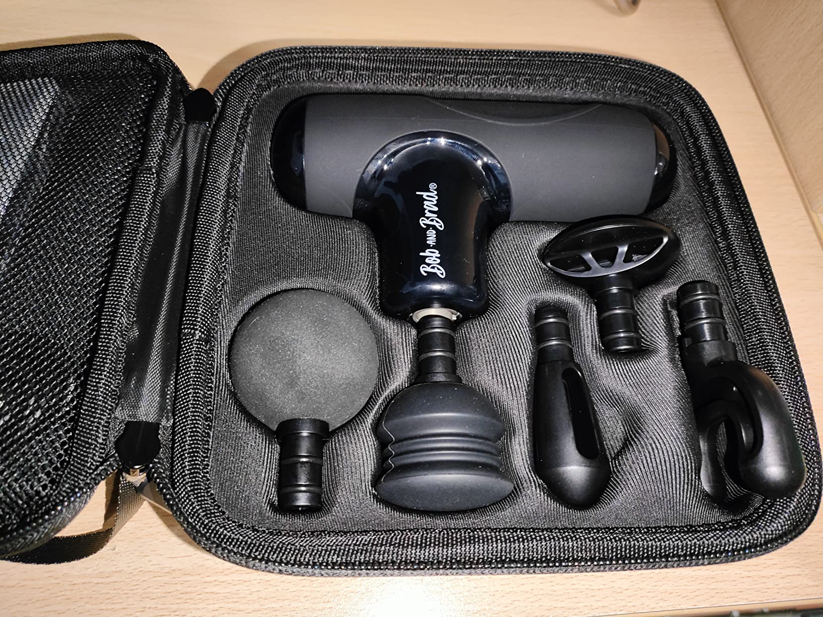 Bob and Brad Q2 Mini pistola massaggio Nero Classico 5 testine